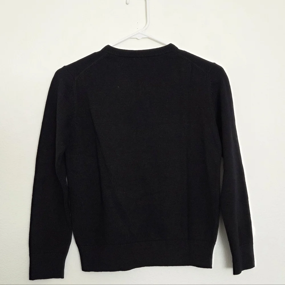 GAP Kids Classic Black V-Neck Sweater Size Boys Medium(8)